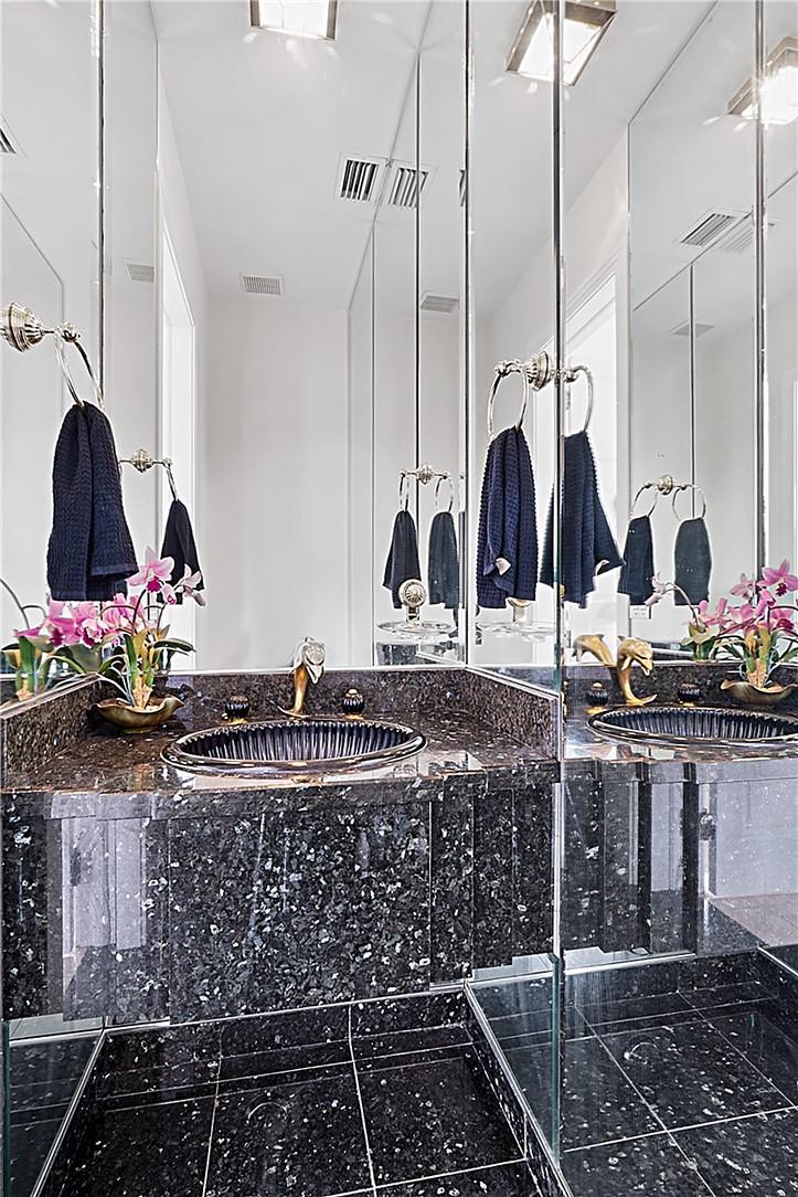 CORAL ISLES - Residential