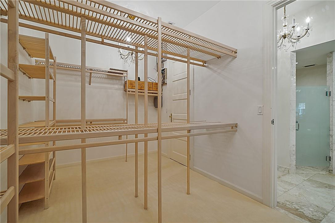 CORAL ISLES - Residential