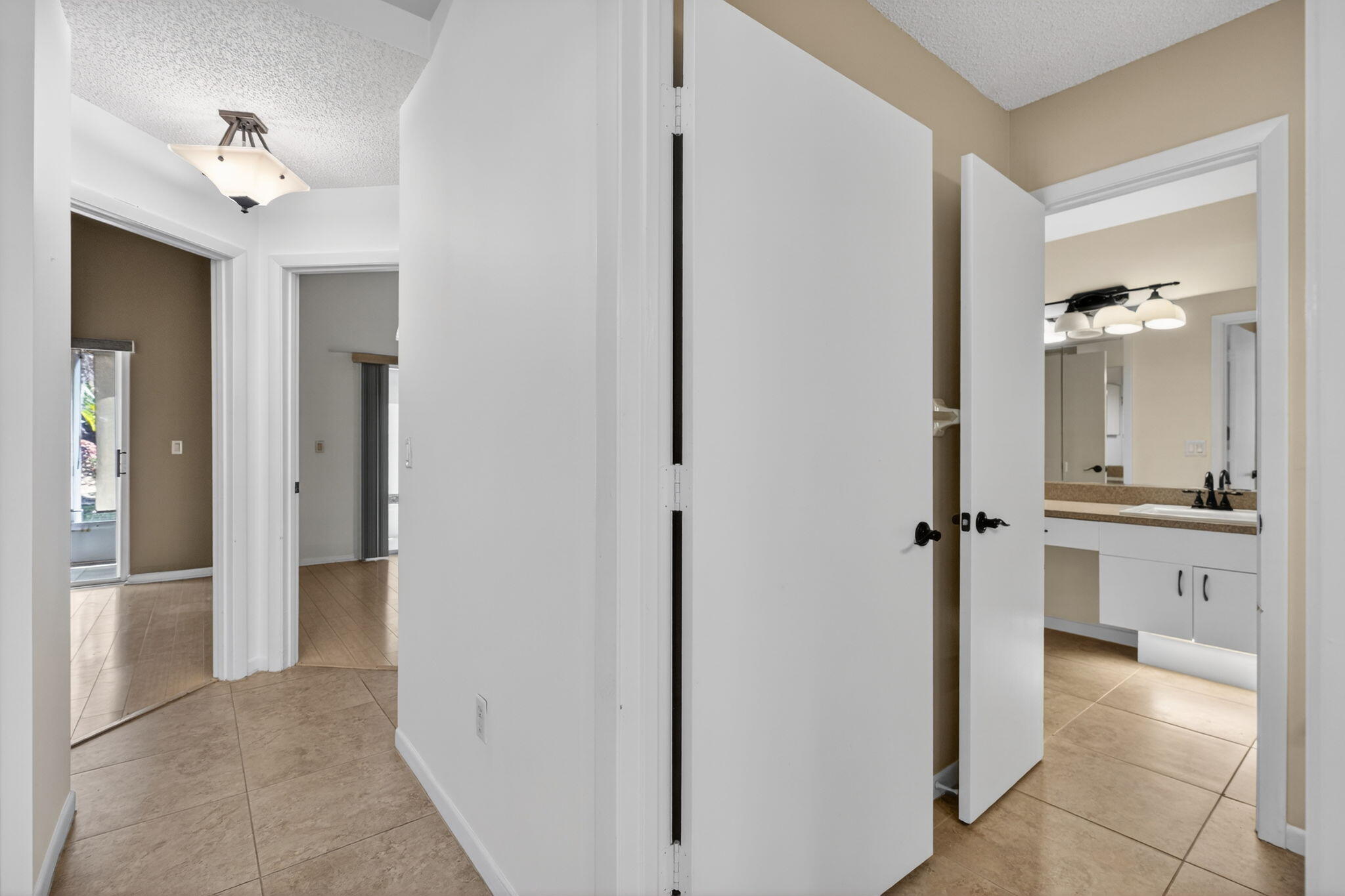 KINGS ISLE PHASE III - Residential