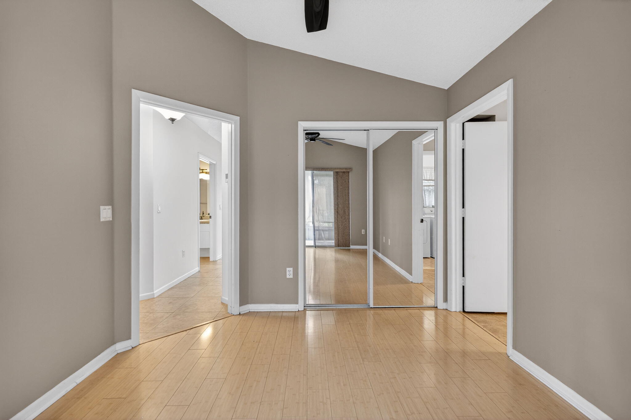 KINGS ISLE PHASE III - Residential