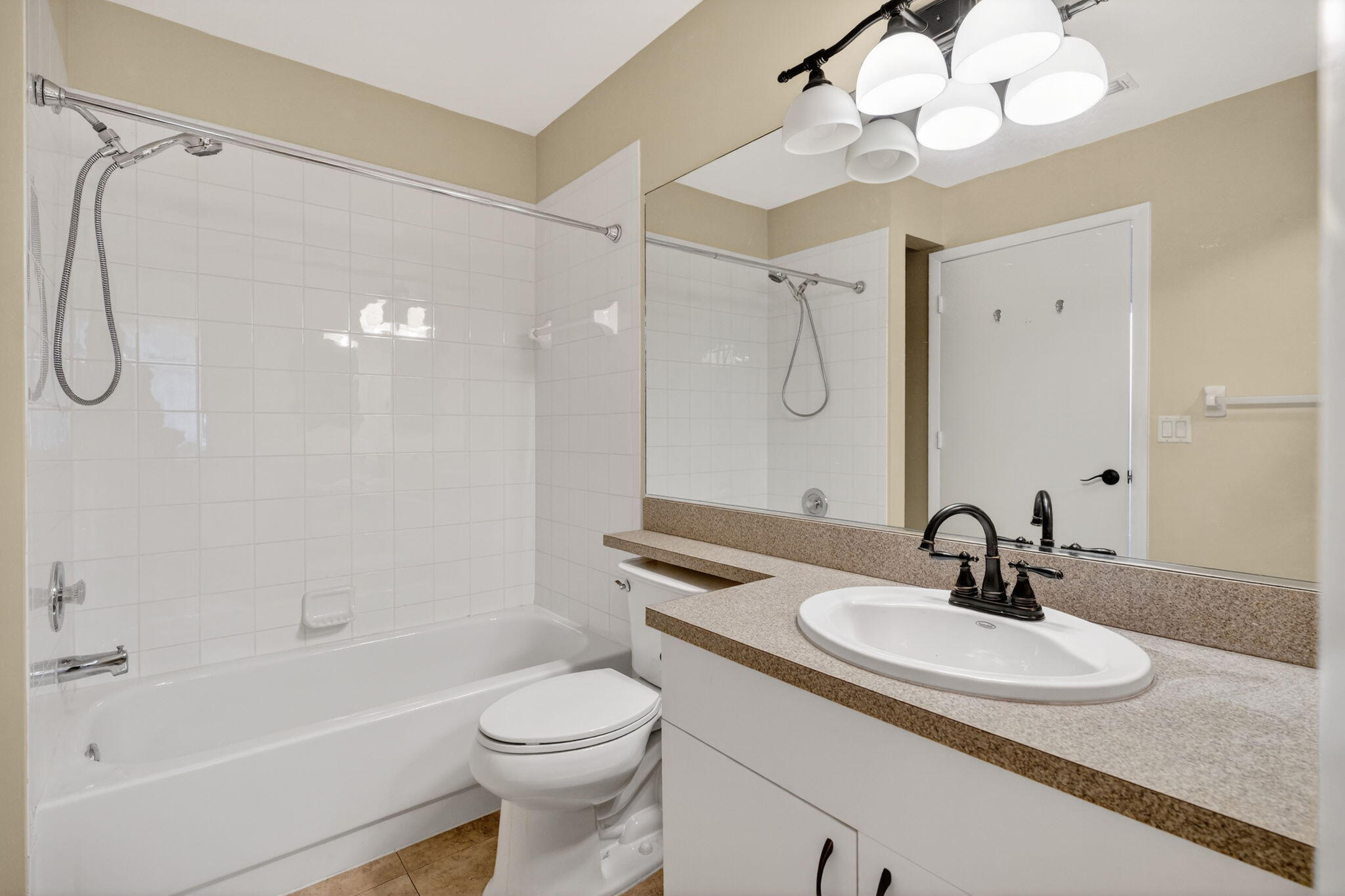 KINGS ISLE PHASE III - Residential