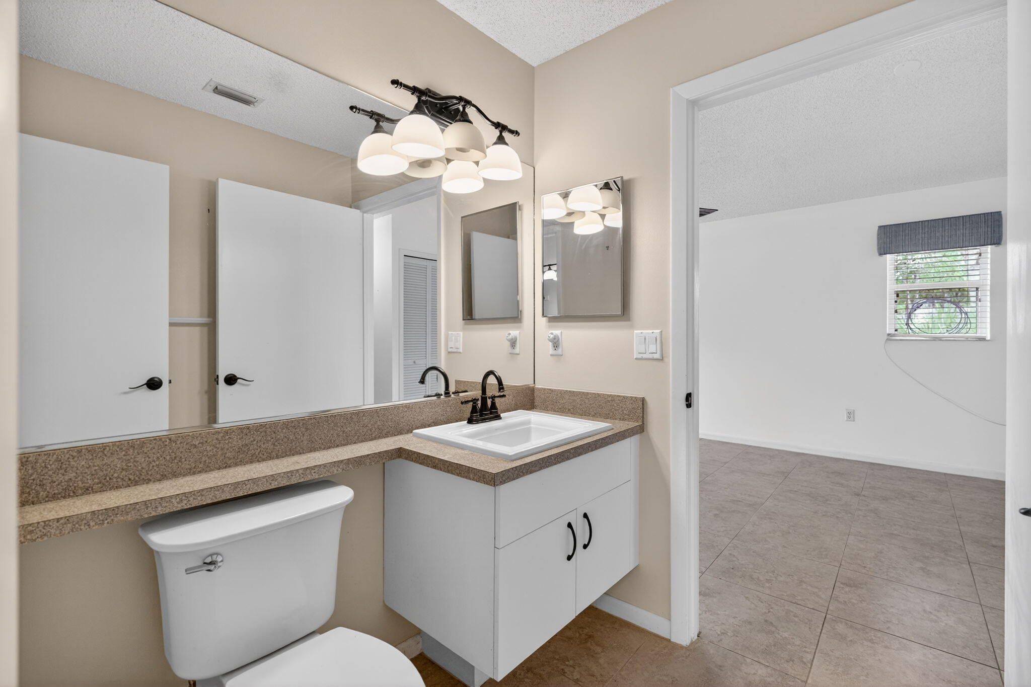 KINGS ISLE PHASE III - Residential