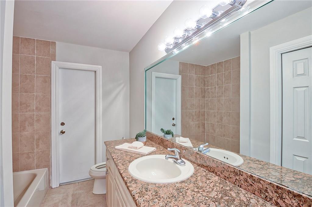 RAMBLEWOOD - Residential