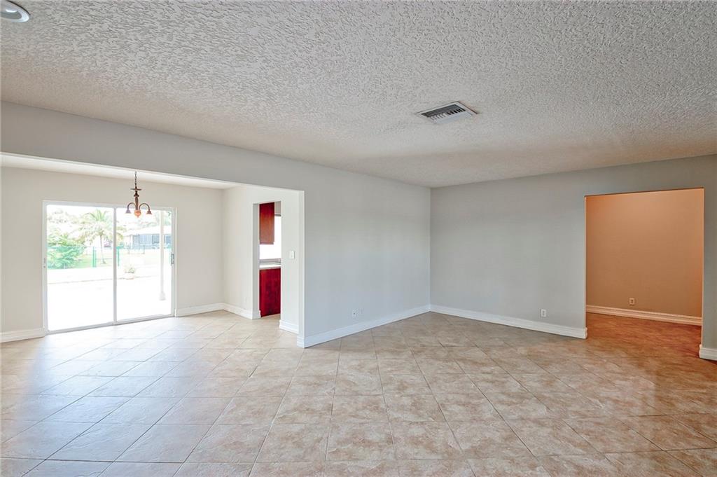 RAMBLEWOOD - Residential