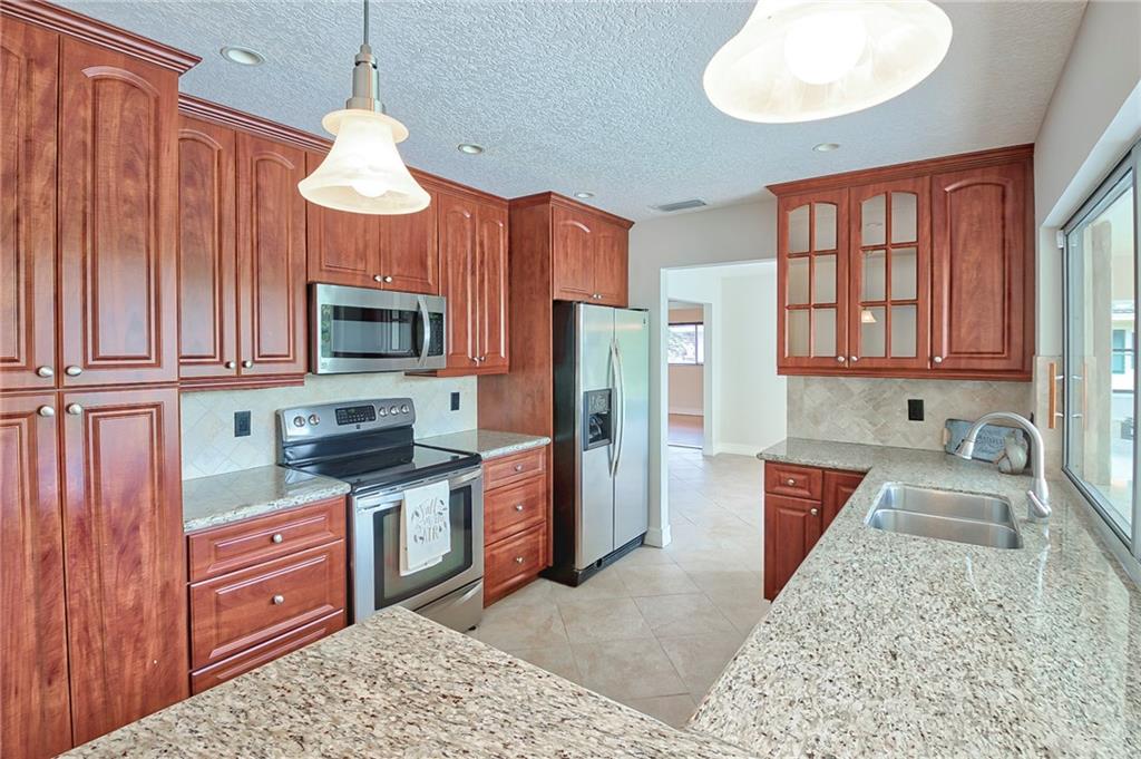 RAMBLEWOOD - Residential