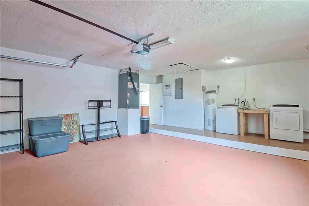 RAMBLEWOOD - Residential