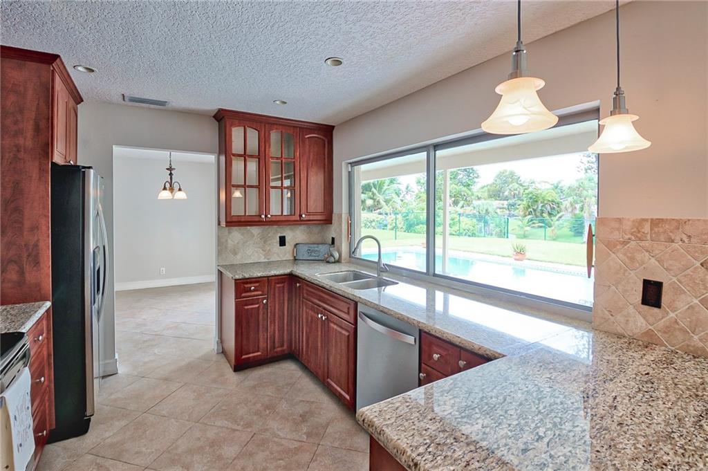 RAMBLEWOOD - Residential