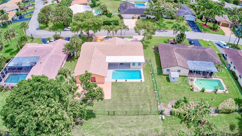 RAMBLEWOOD - Residential