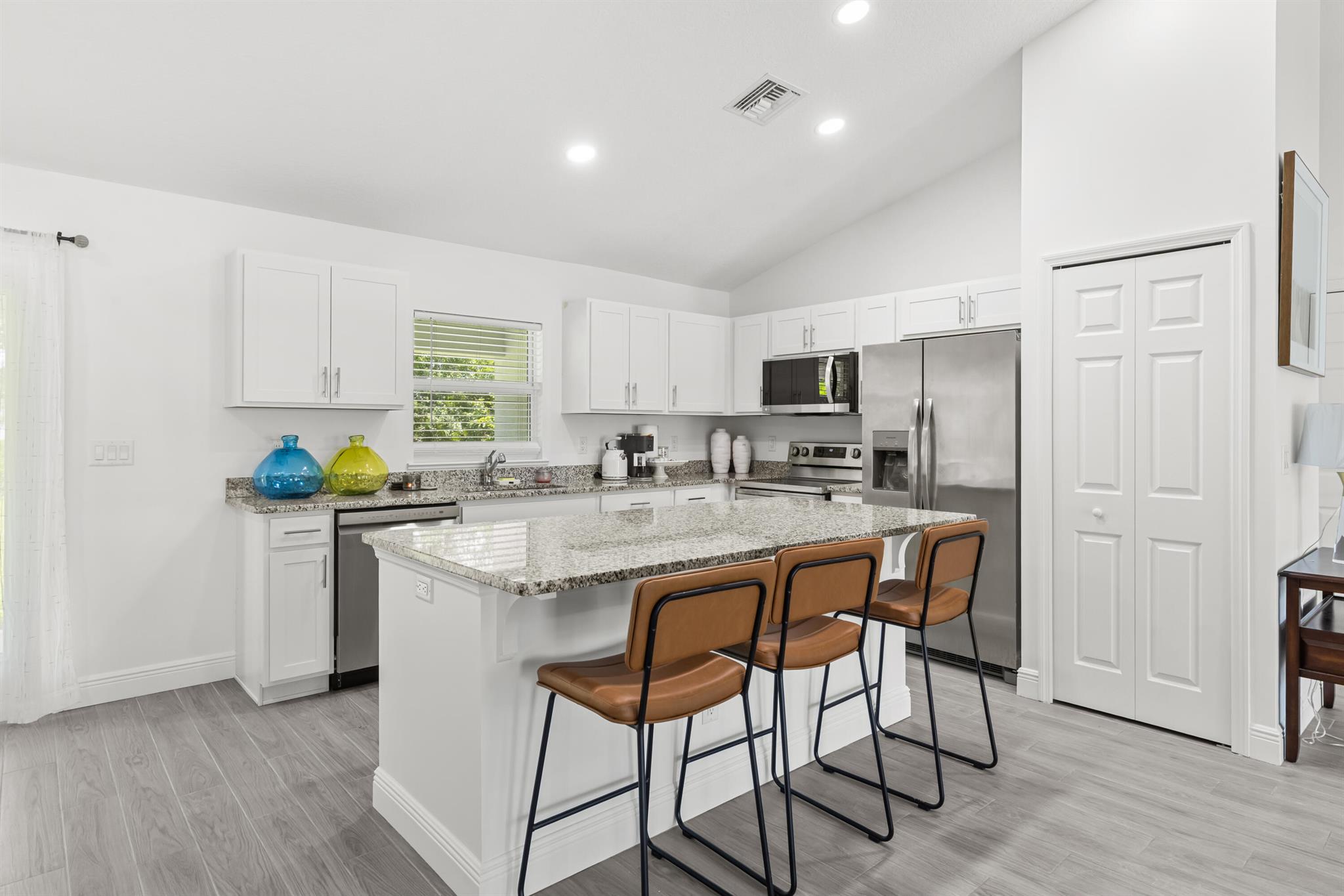 PORT ST LUCIE SECTION 46 - Residential Lease