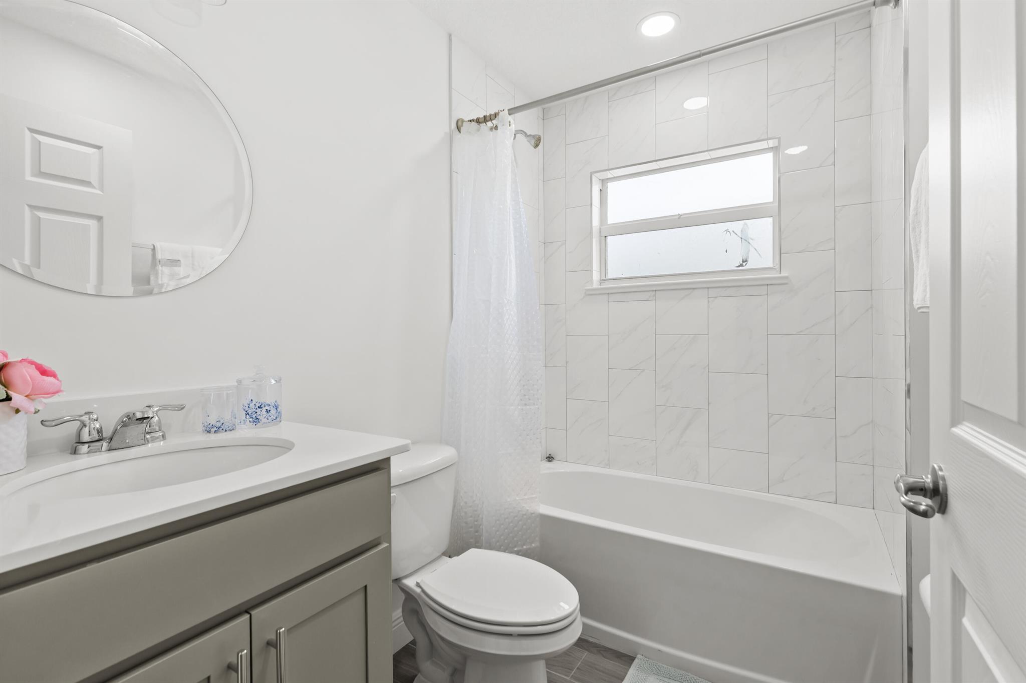 PORT ST LUCIE SECTION 46 - Residential Lease