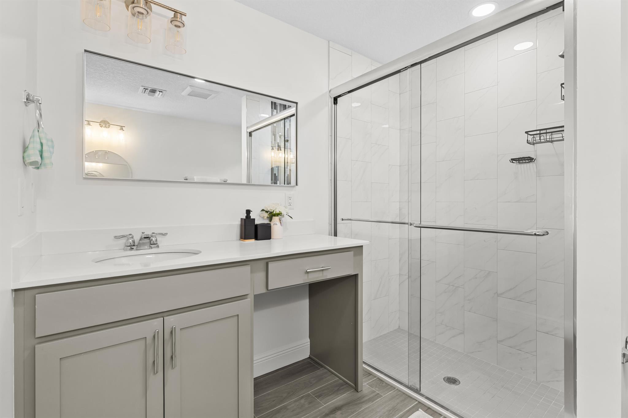 PORT ST LUCIE SECTION 46 - Residential Lease