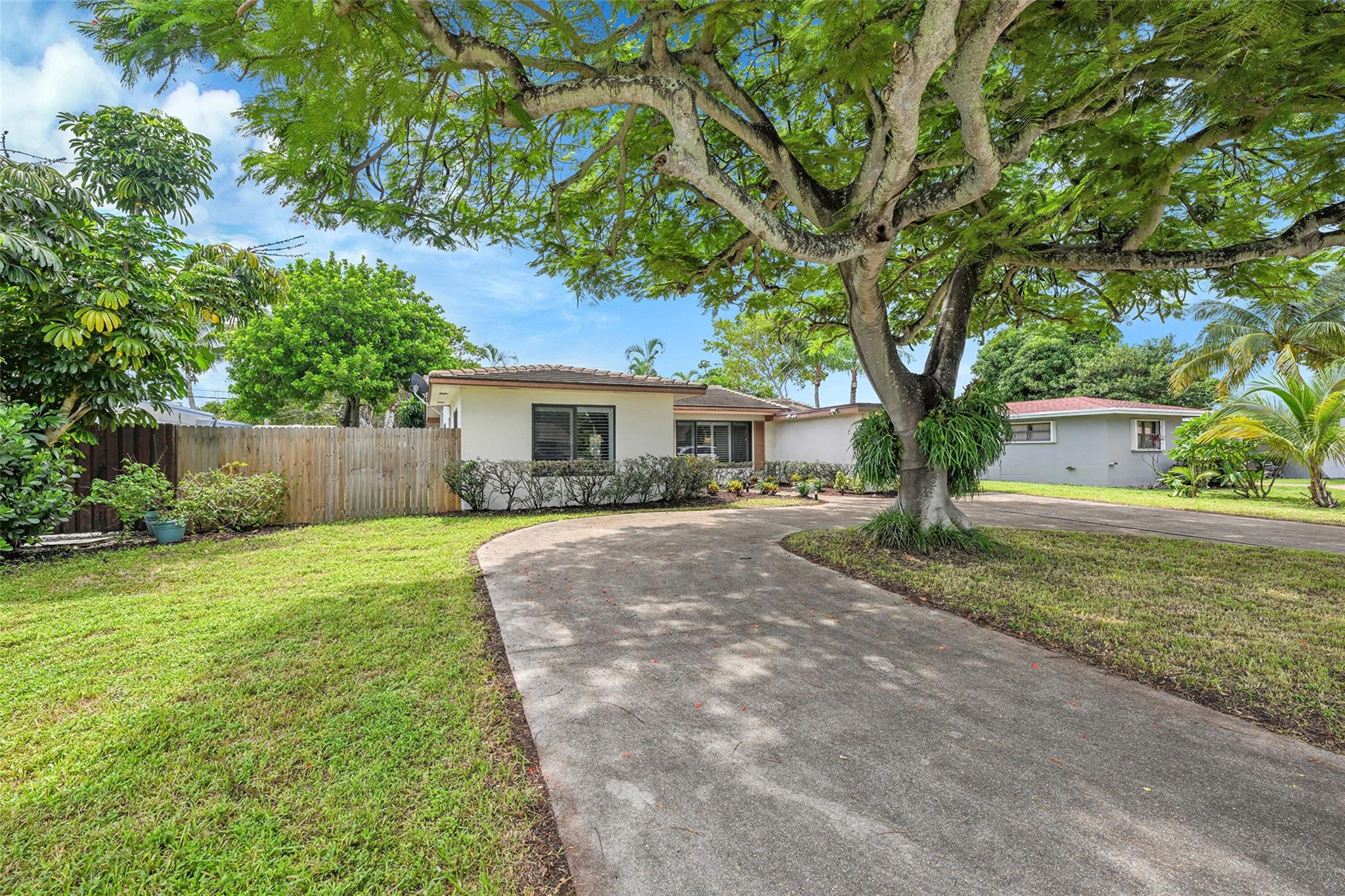 Deerfield Ridge Sec 1 38- - Residential
