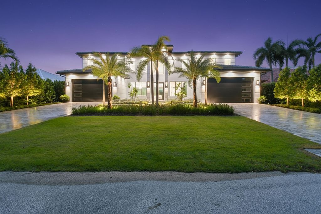 Photo of 2408 Azure Circle, Palm Beach Gardens, FL 33410 (MLS # B26011112)