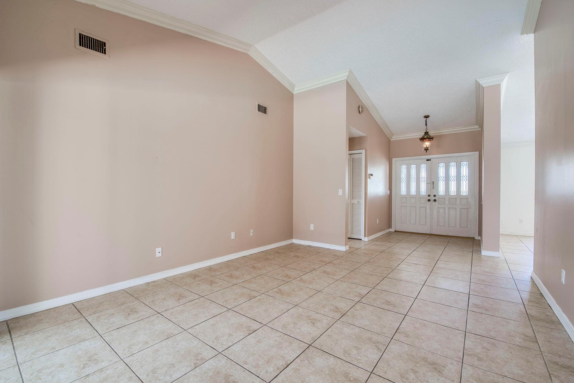 2057 Amesbury Circle