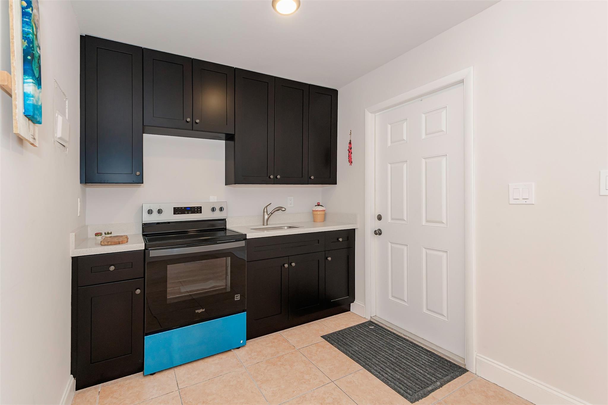 LAUDERDALE - Residential Income