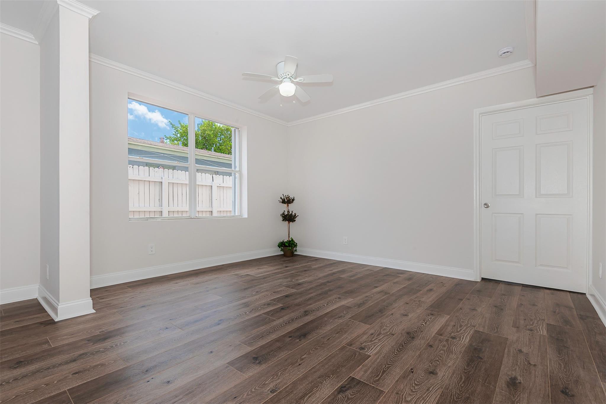 LAUDERDALE - Residential Income