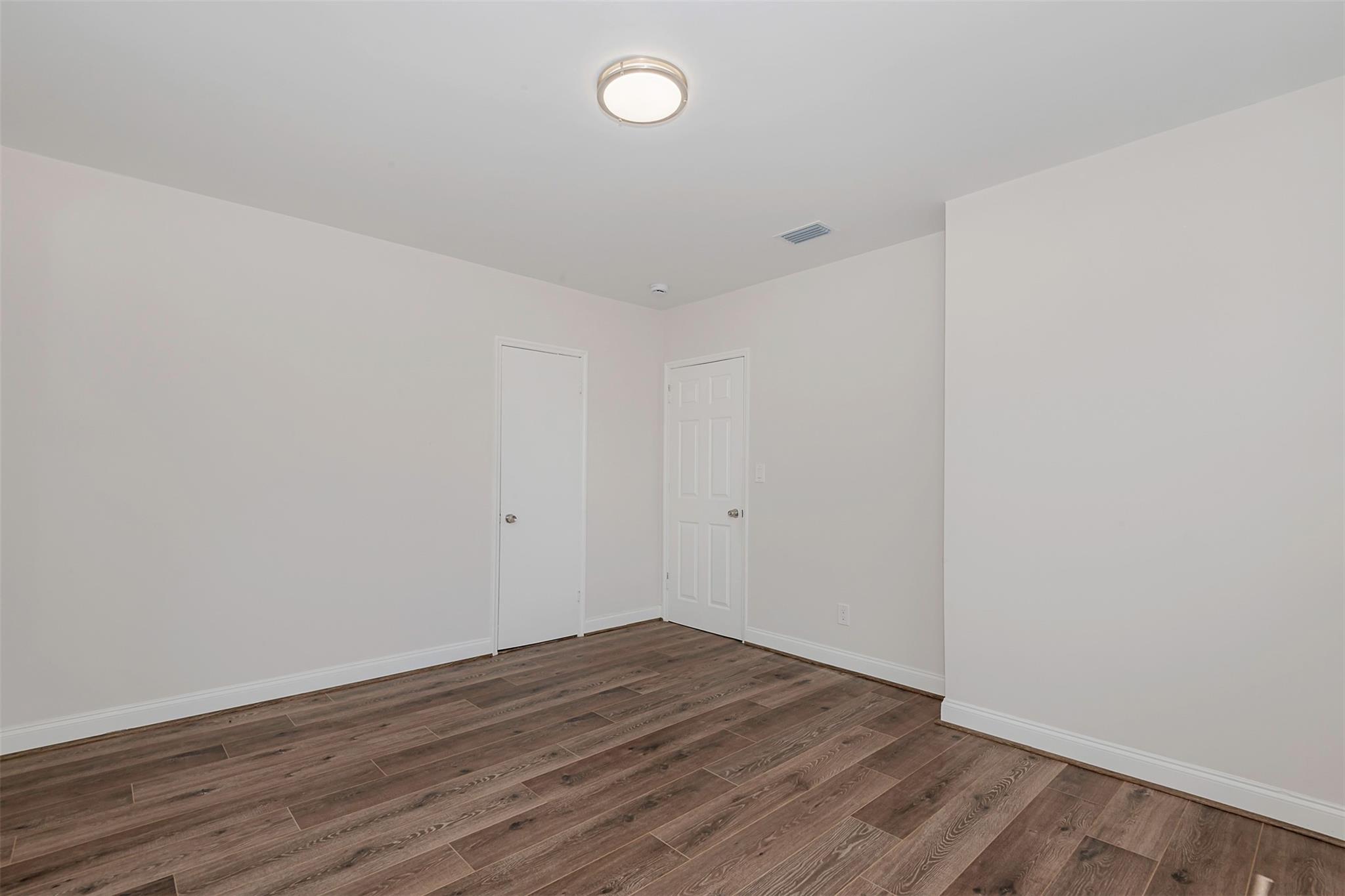 LAUDERDALE - Residential Income