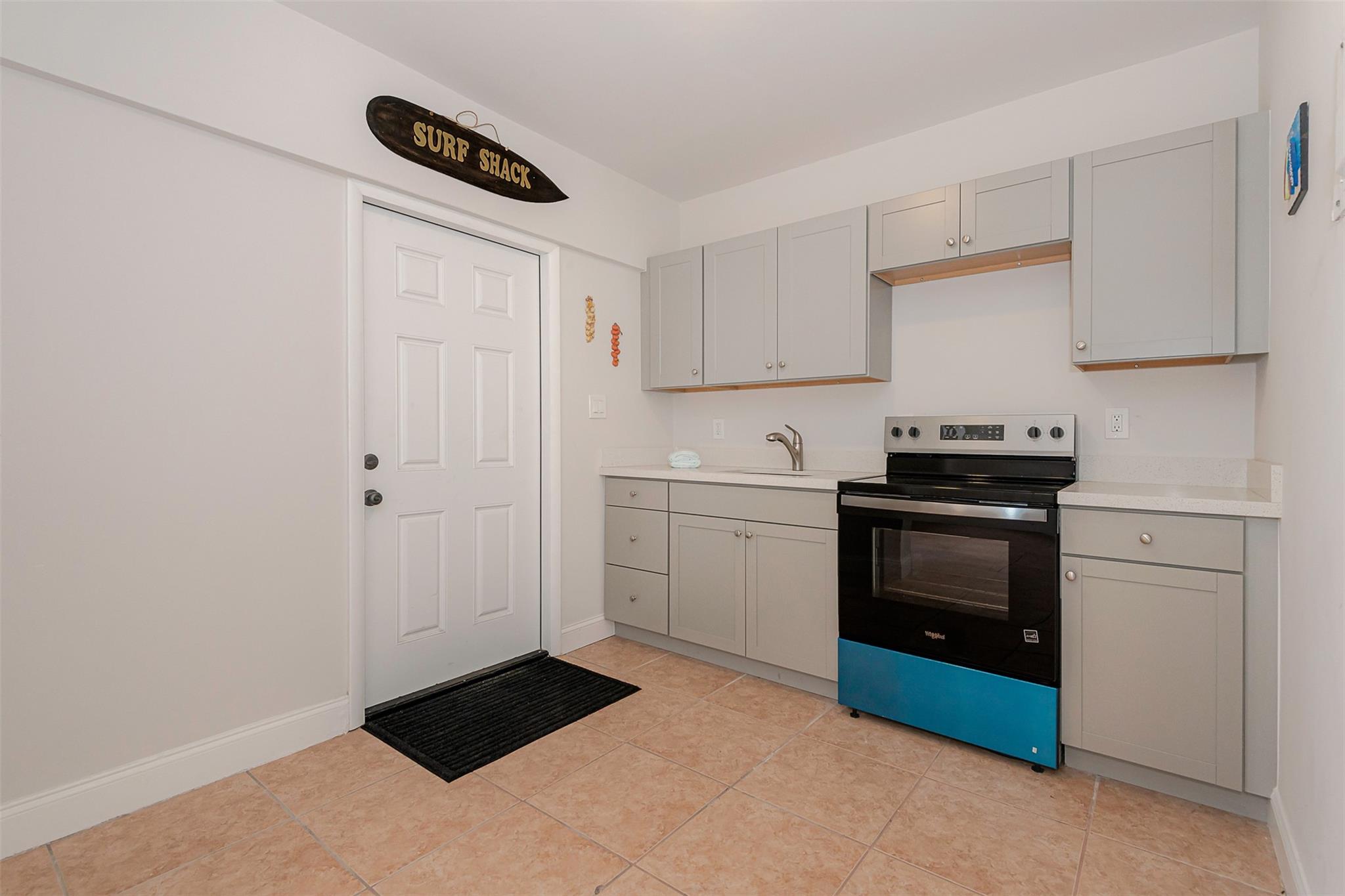 LAUDERDALE - Residential Income