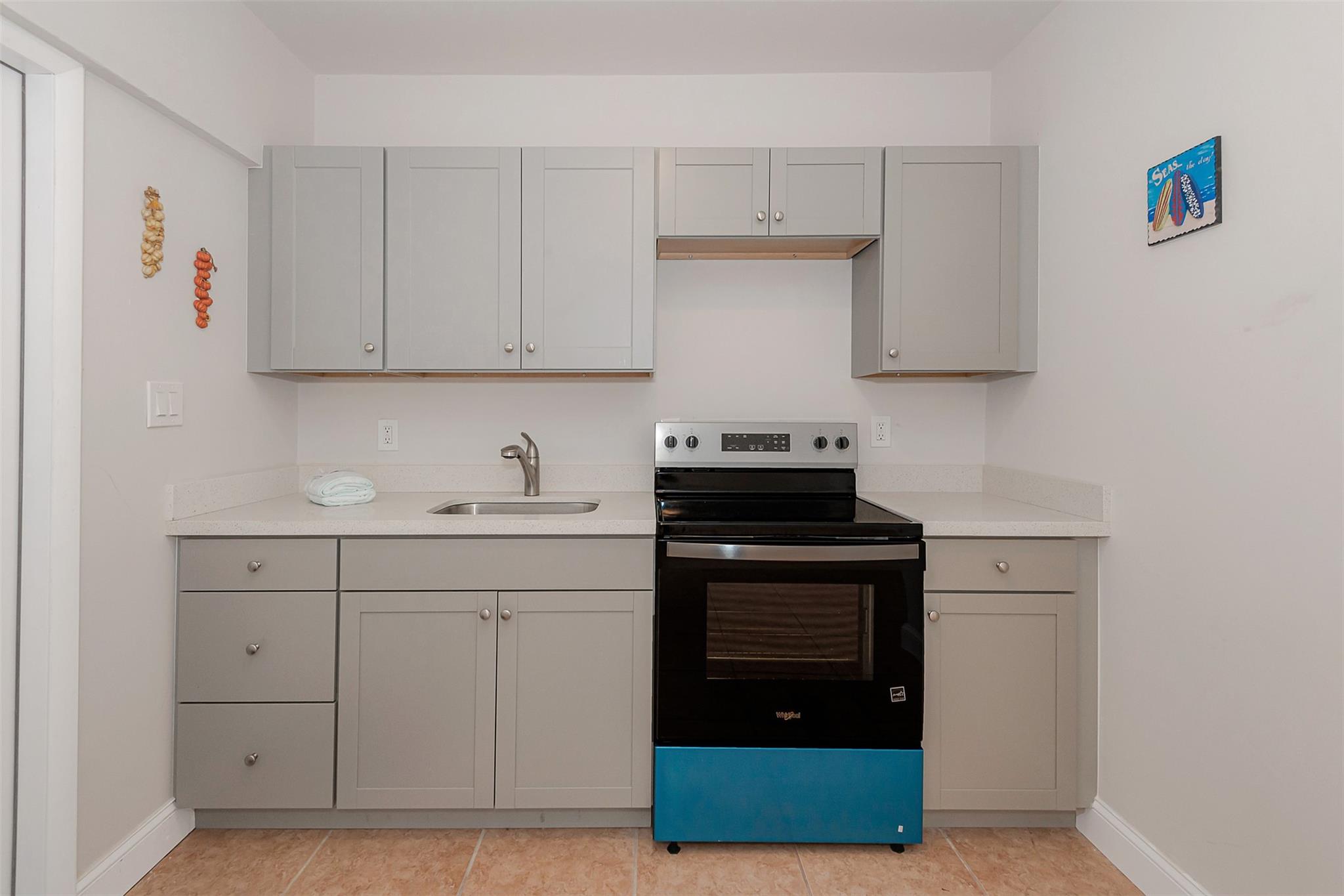 LAUDERDALE - Residential Income