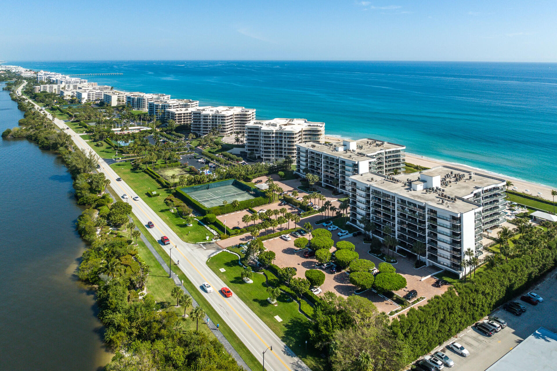 HALCYON OF PALM BEACH - Residential