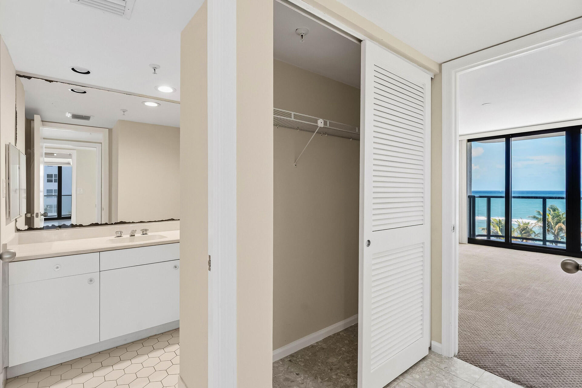 HALCYON OF PALM BEACH - Residential