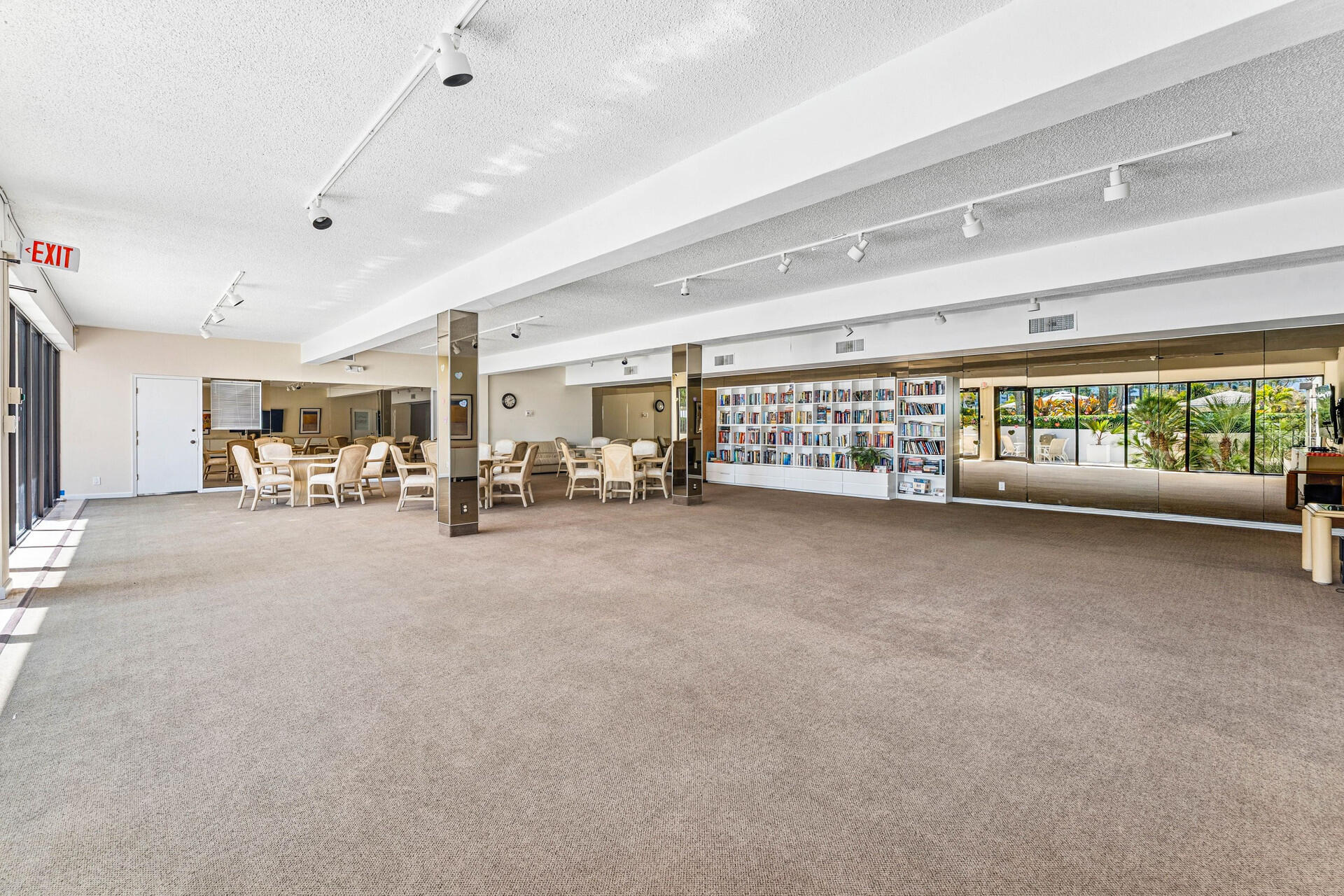 HALCYON OF PALM BEACH - Residential