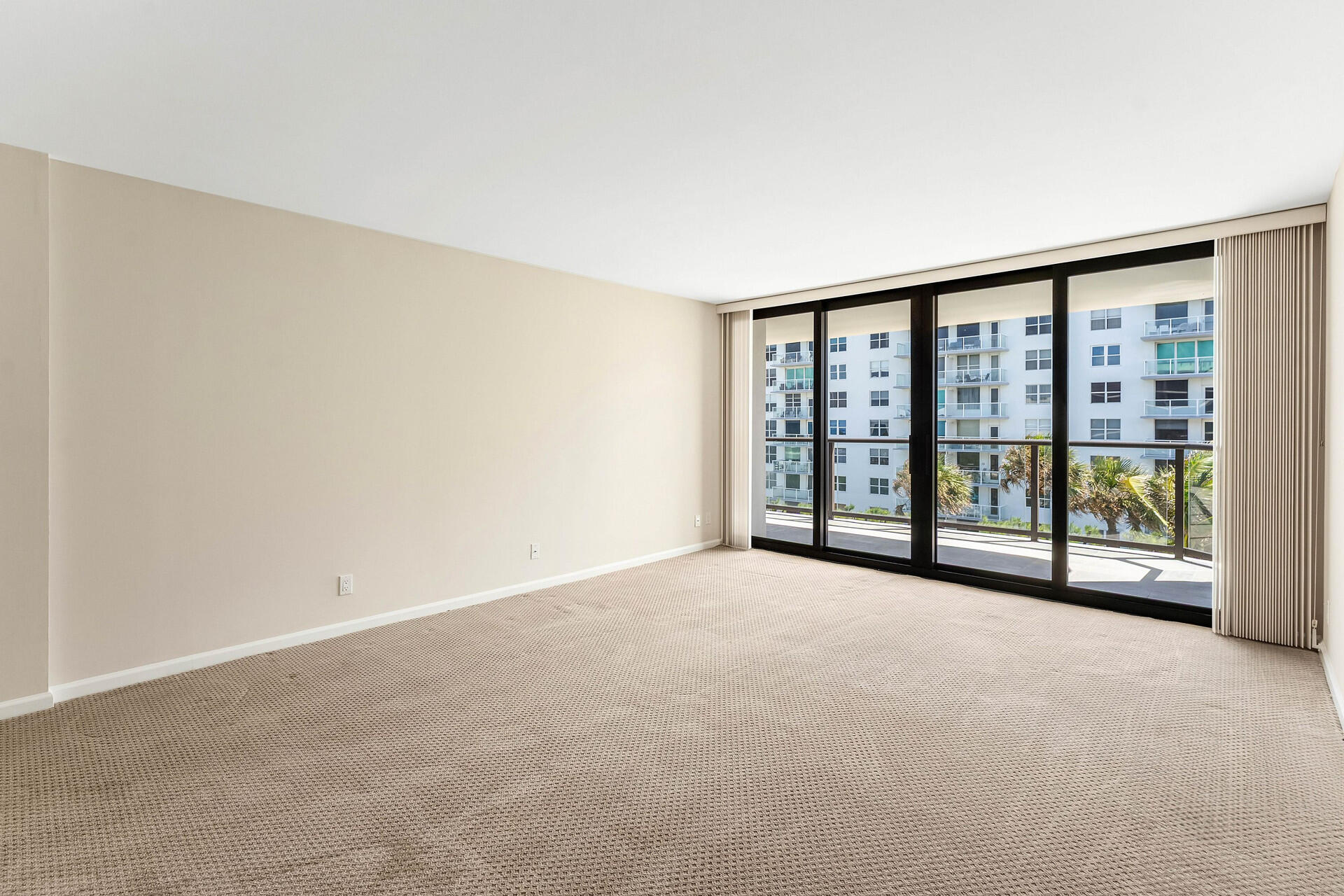 HALCYON OF PALM BEACH - Residential