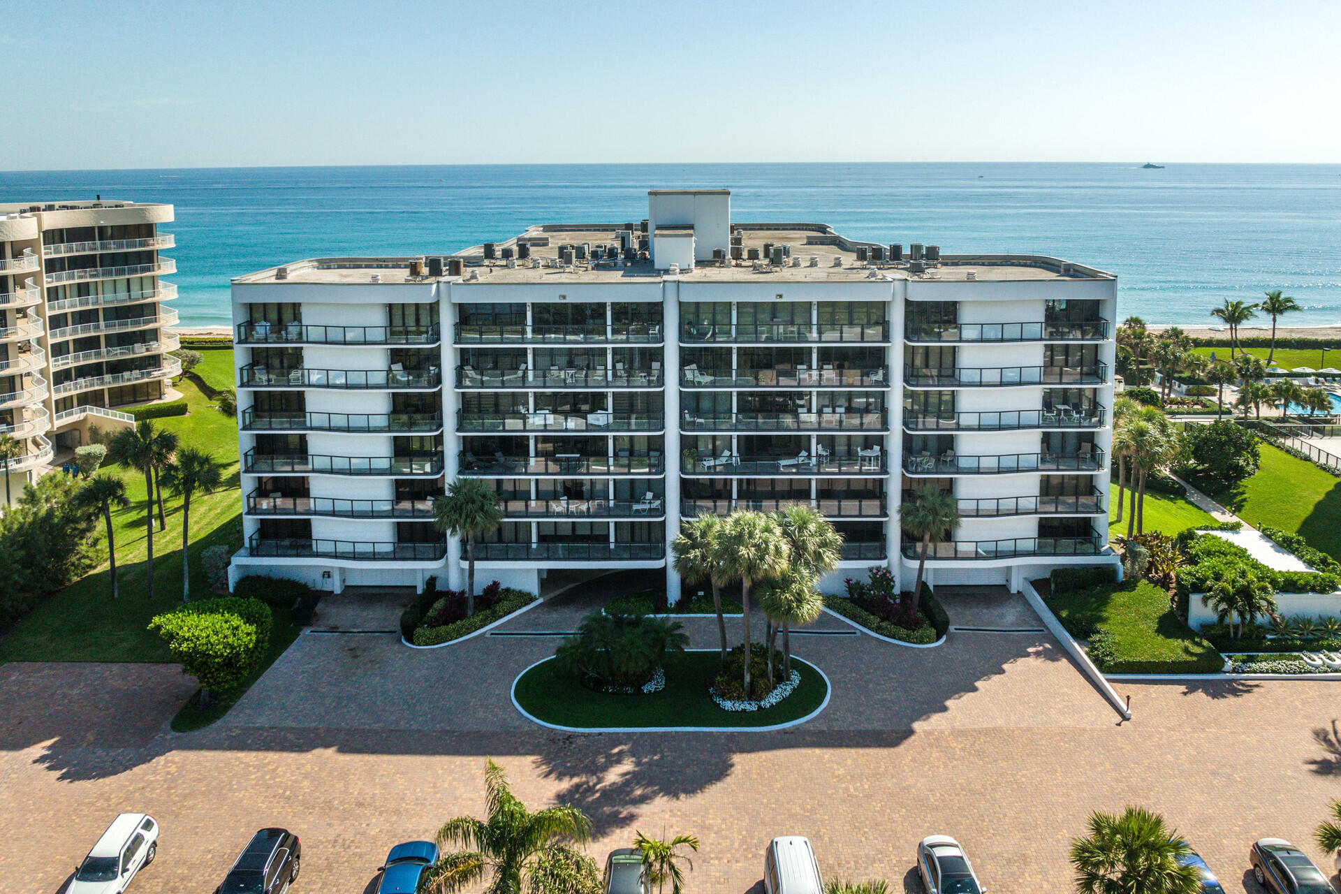HALCYON OF PALM BEACH - Residential