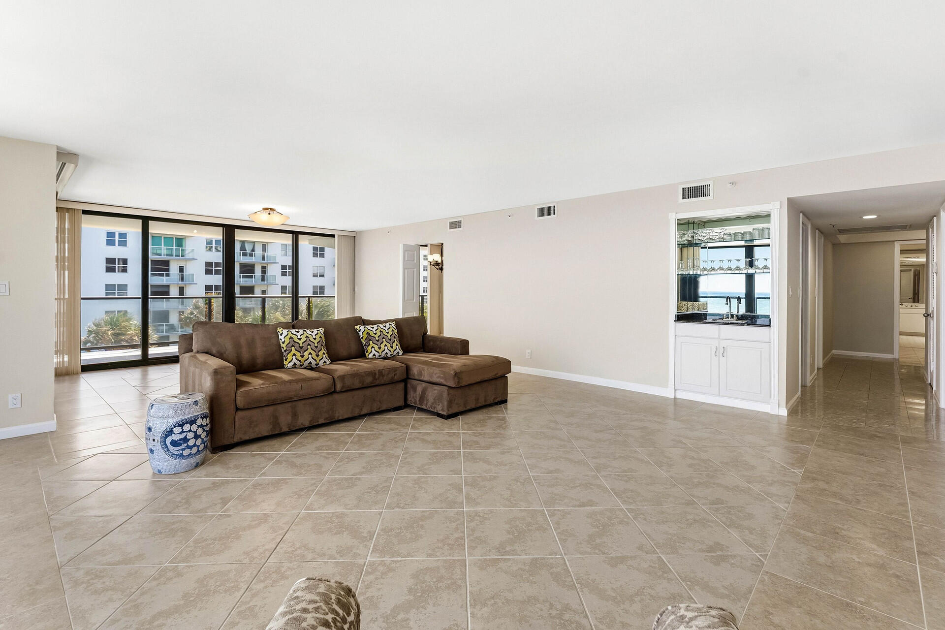 HALCYON OF PALM BEACH - Residential