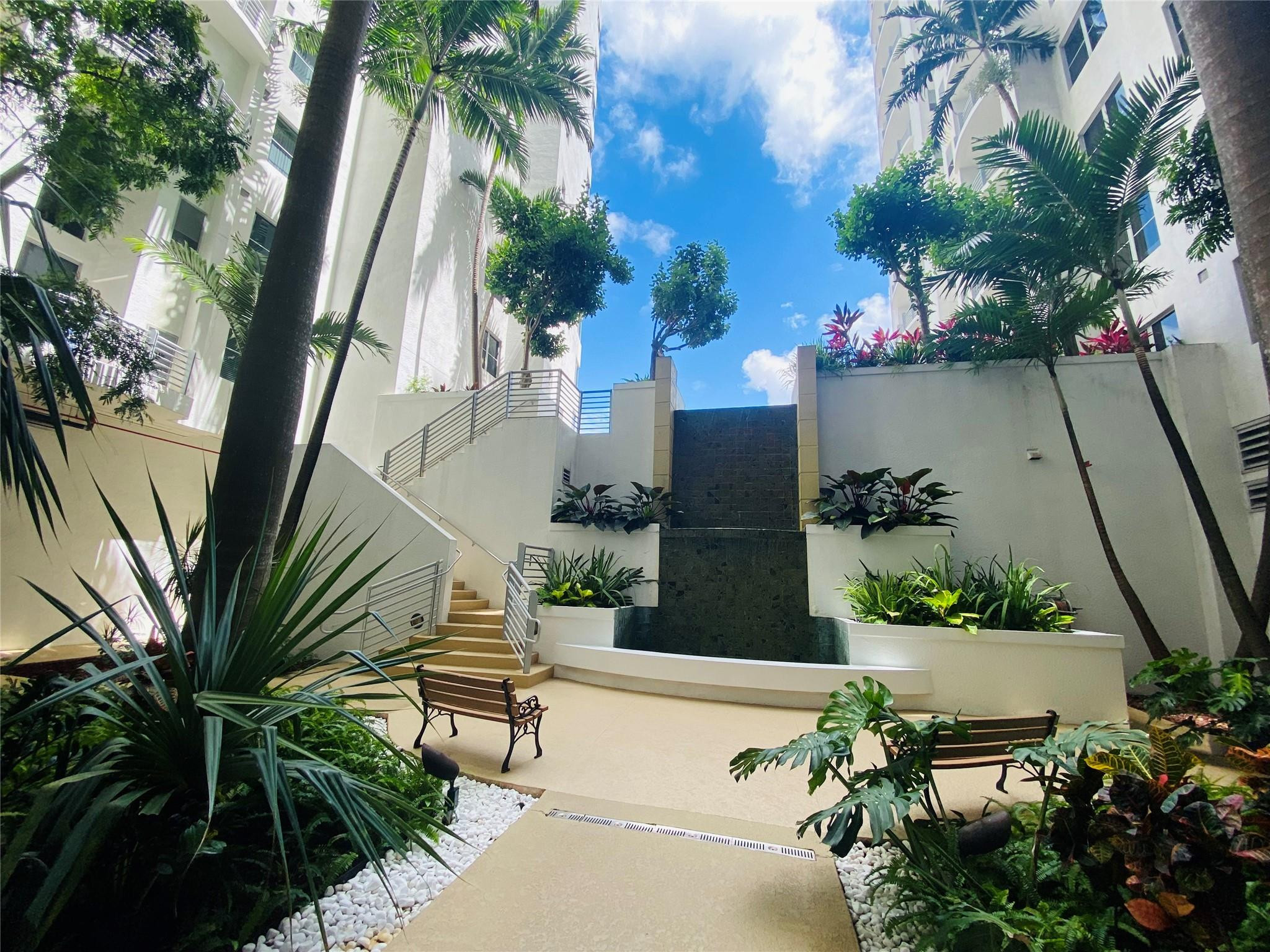 Radius Condo - Residential