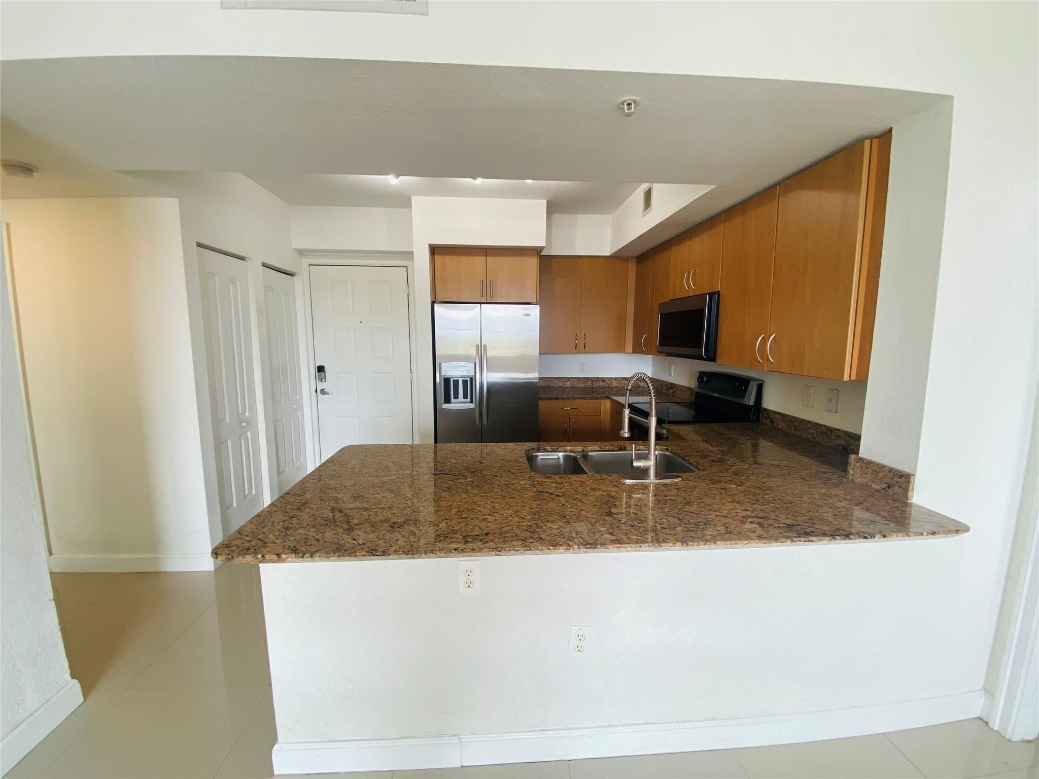 Radius Condo - Residential