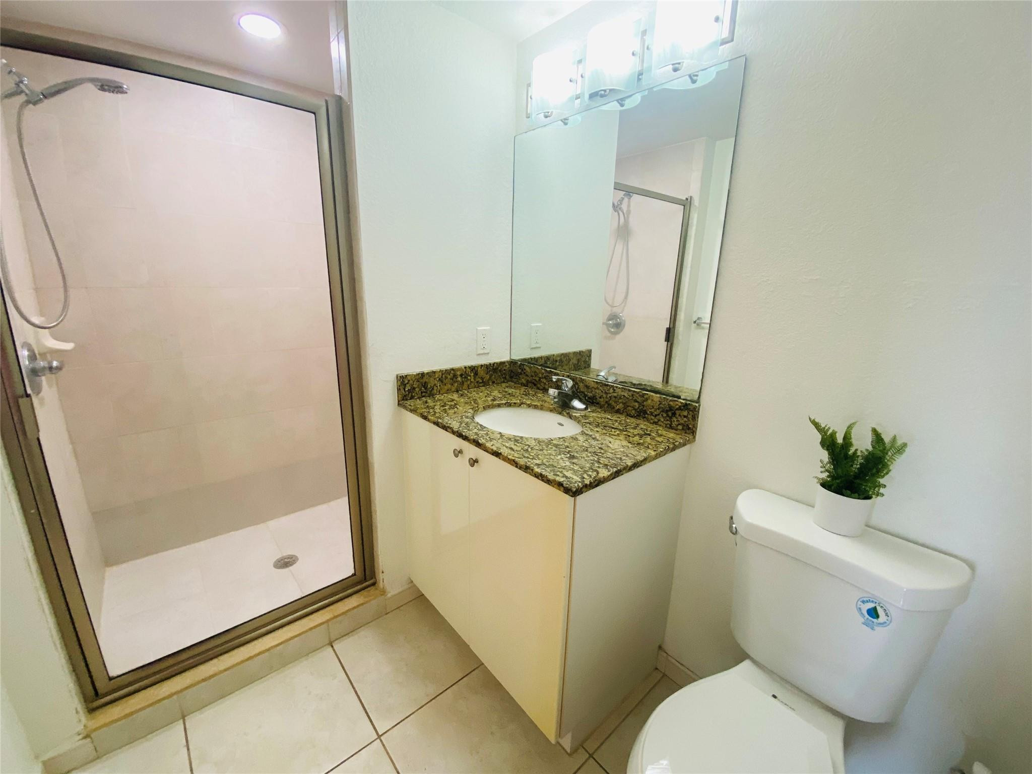 Radius Condo - Residential