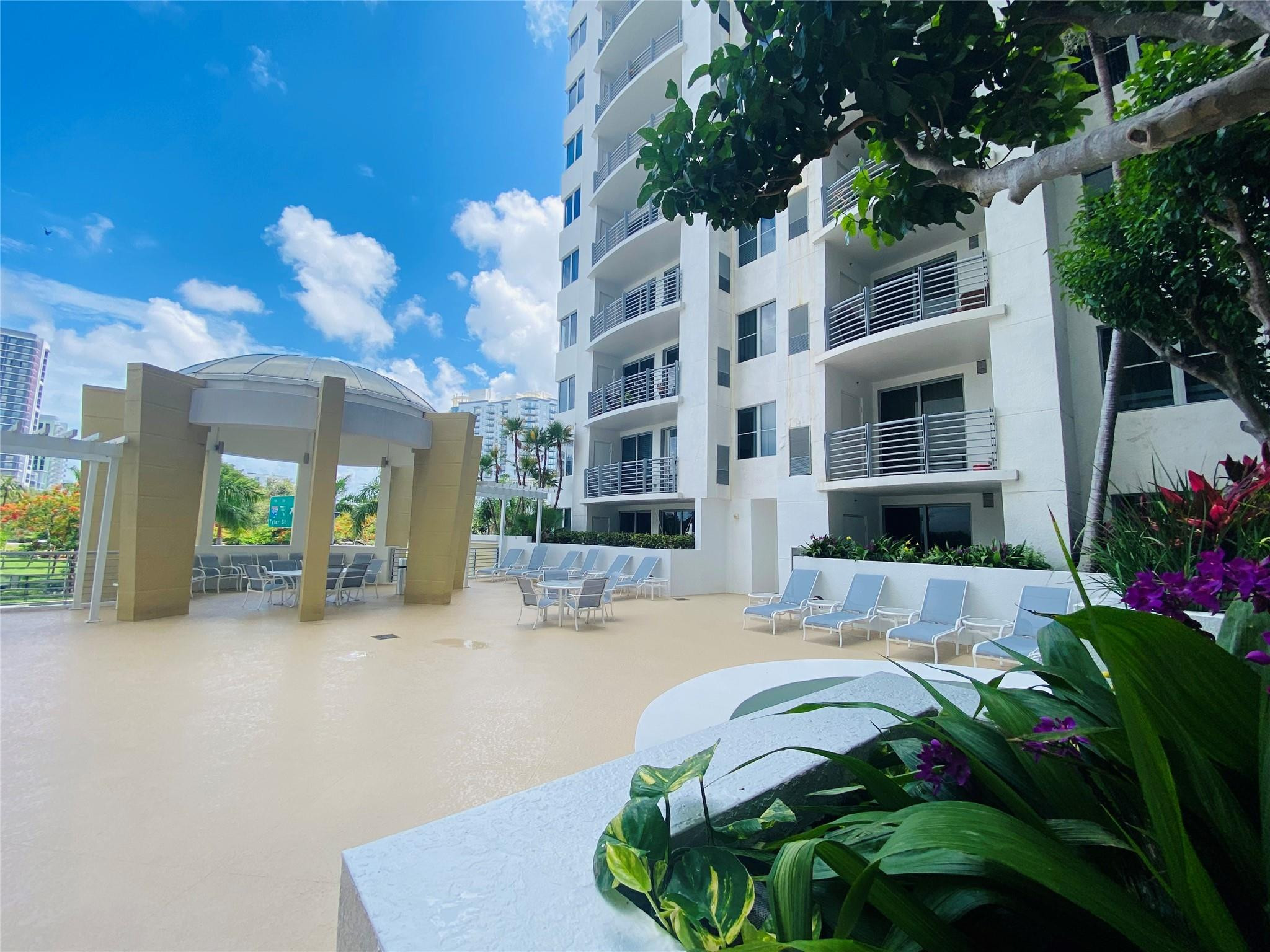 Radius Condo - Residential