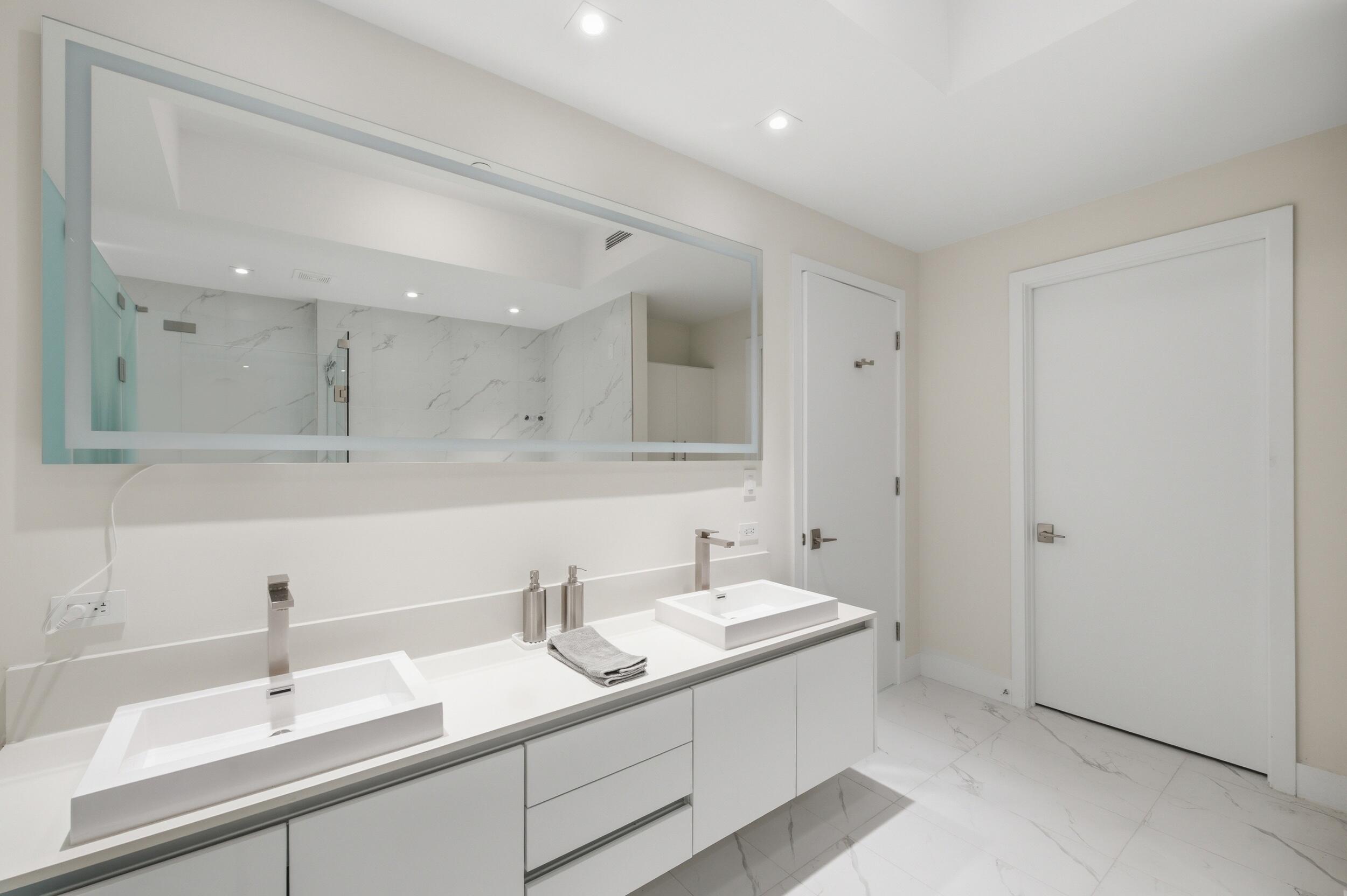 Amrit Ocean - Residential