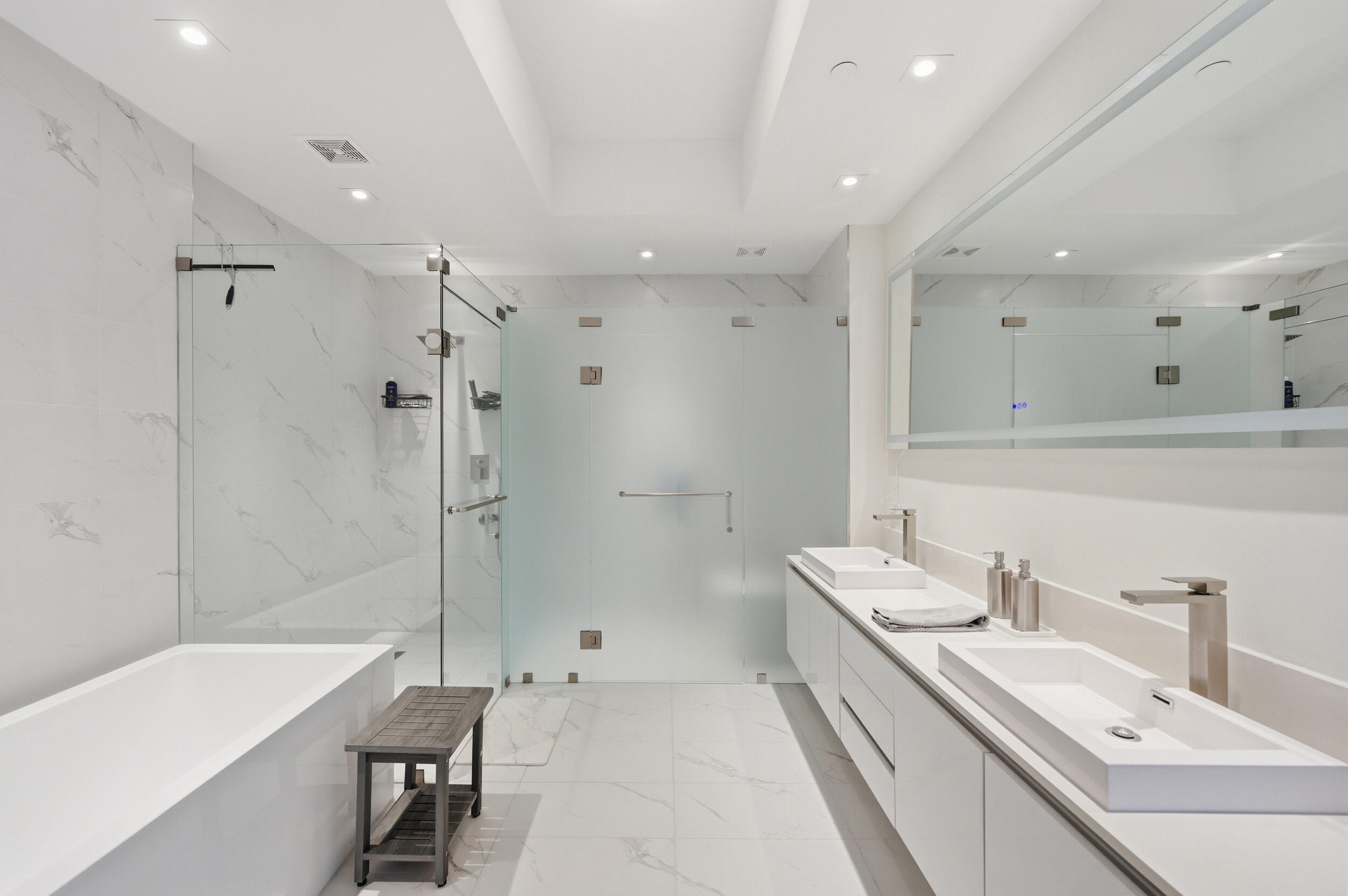 Amrit Ocean - Residential