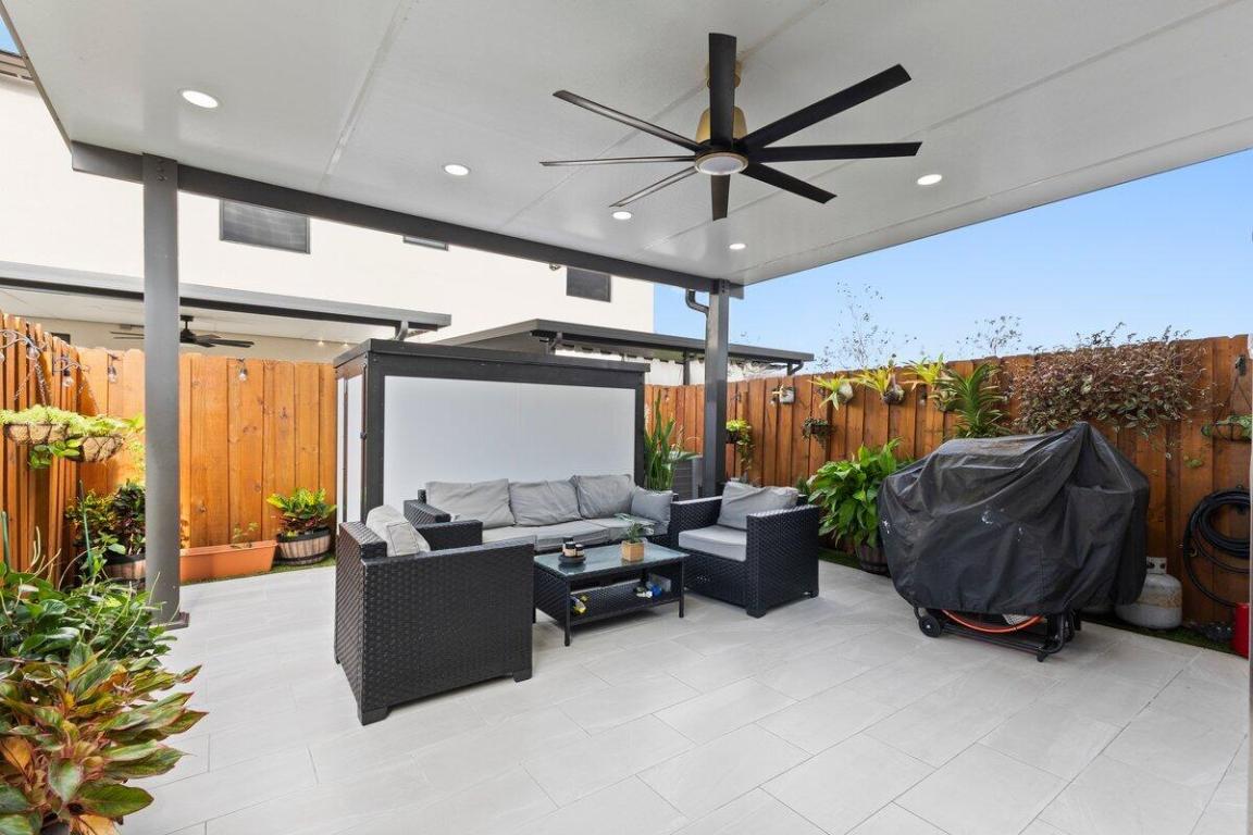 SIENA RESERVE - Residential