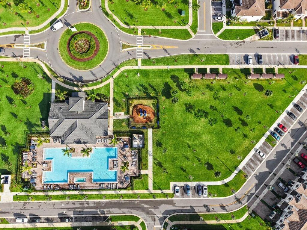 SIENA RESERVE - Residential