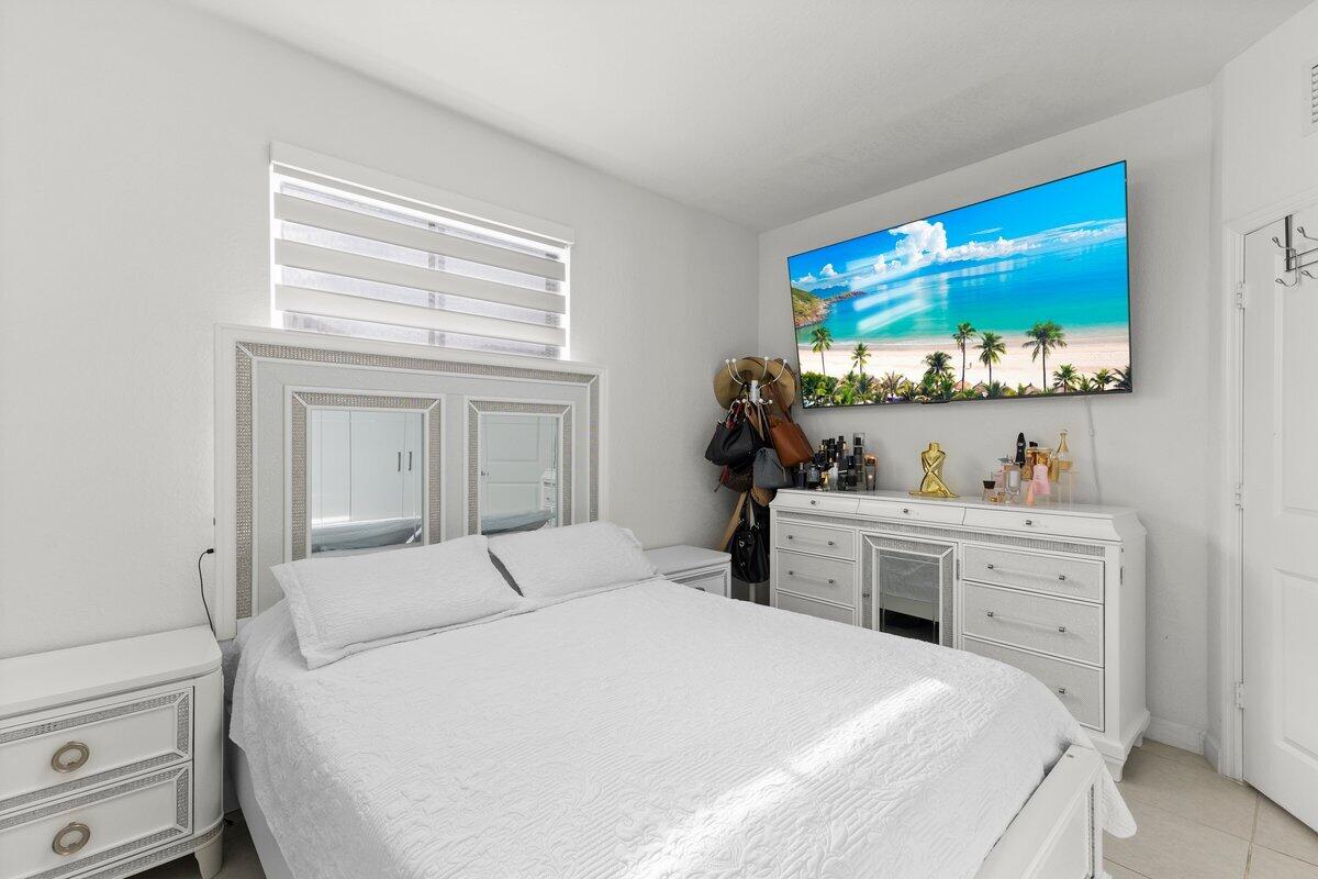 SIENA RESERVE - Residential