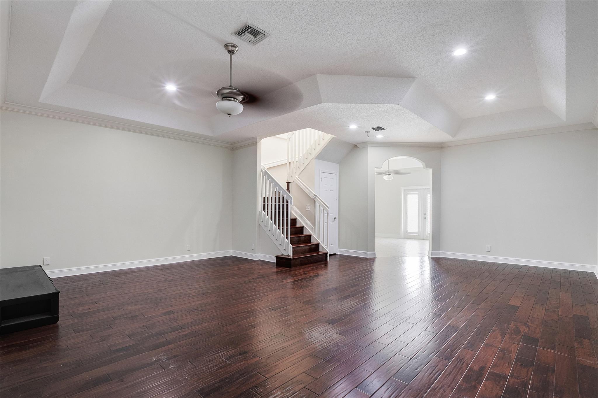 320 NE 7th Ave