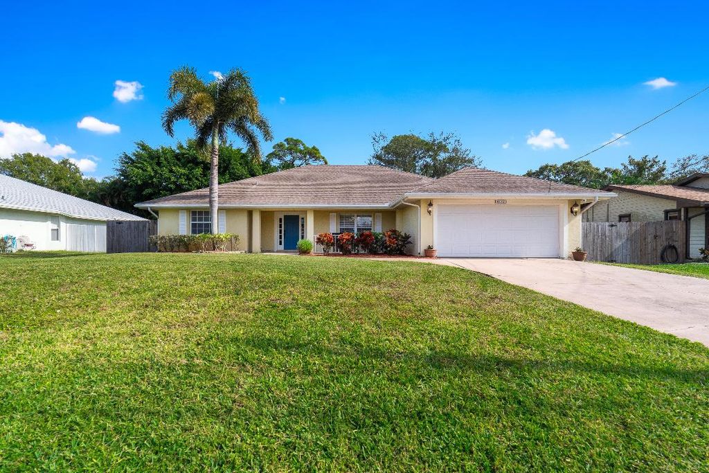 Photo of 6012 Bamboo Drive, Fort Pierce, FL 34982 (MLS # R11147656)