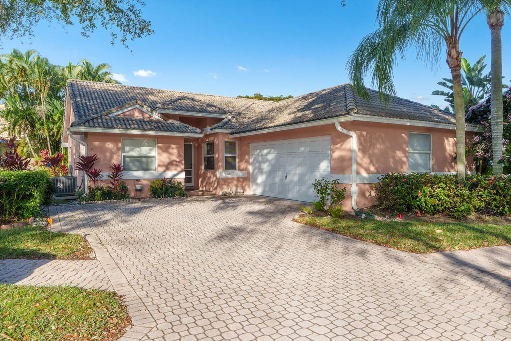 Photo of 5260 Grande Palm Circle, Delray Beach, FL 33484 (MLS # R11159637)