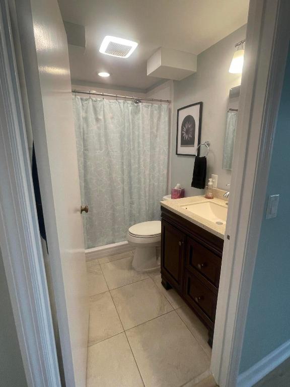 REGAL PALMS EATON CONDO - Residential