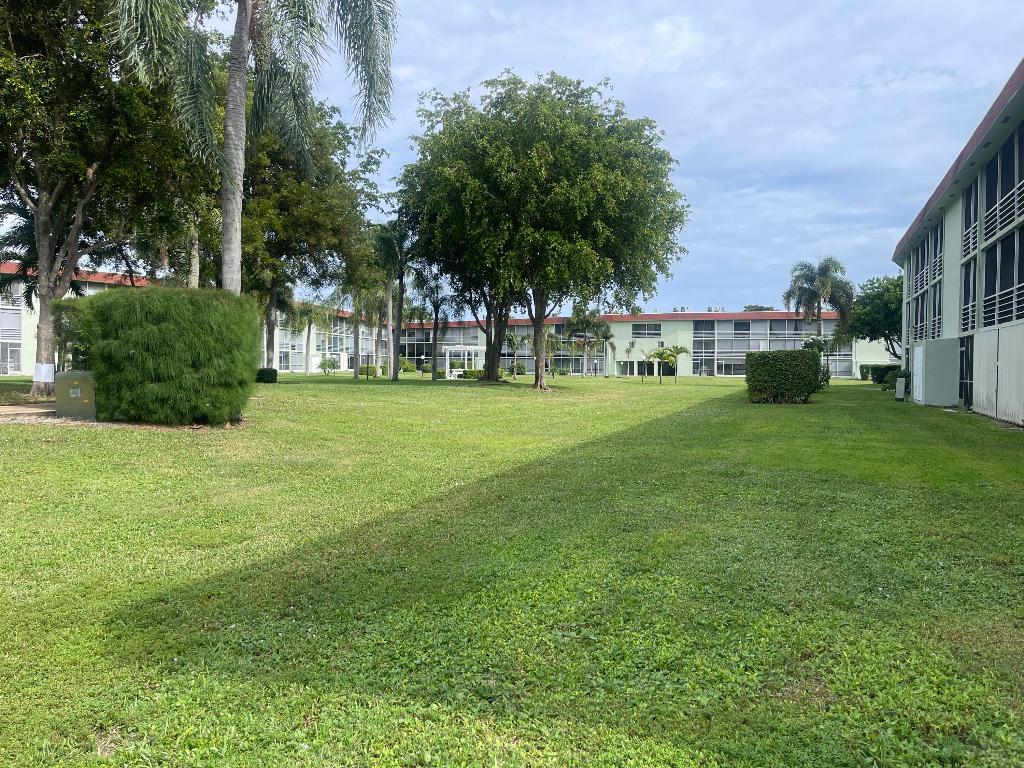 REGAL PALMS EATON CONDO - Residential