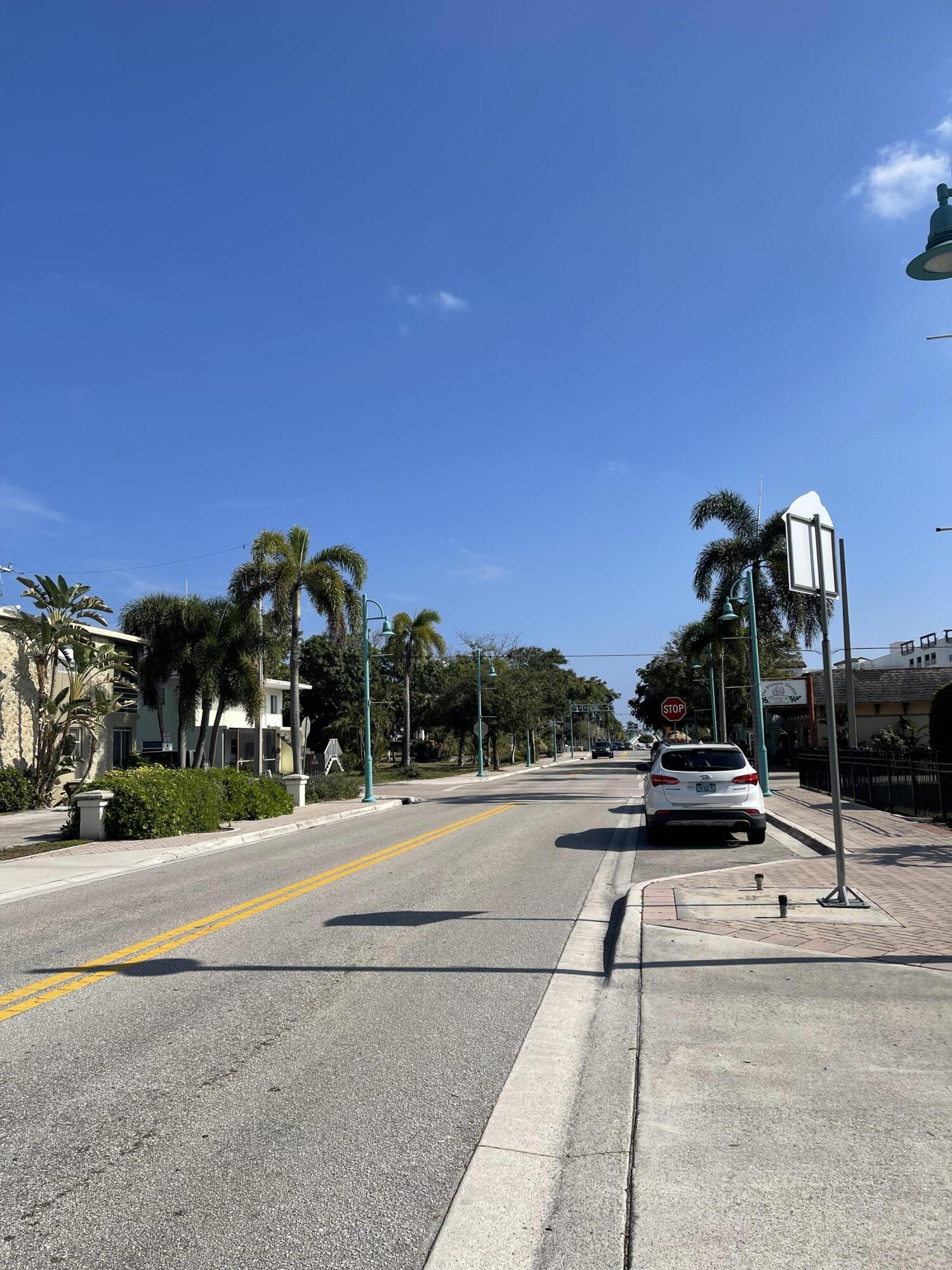 BOYNTON CENTER 3 CONDO - Residential Lease