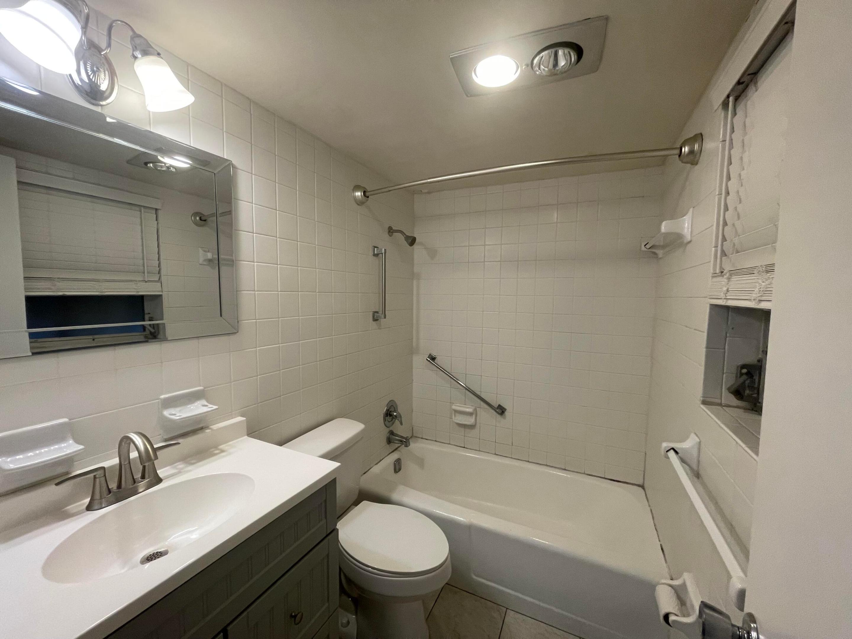 BOYNTON CENTER 3 CONDO - Residential Lease