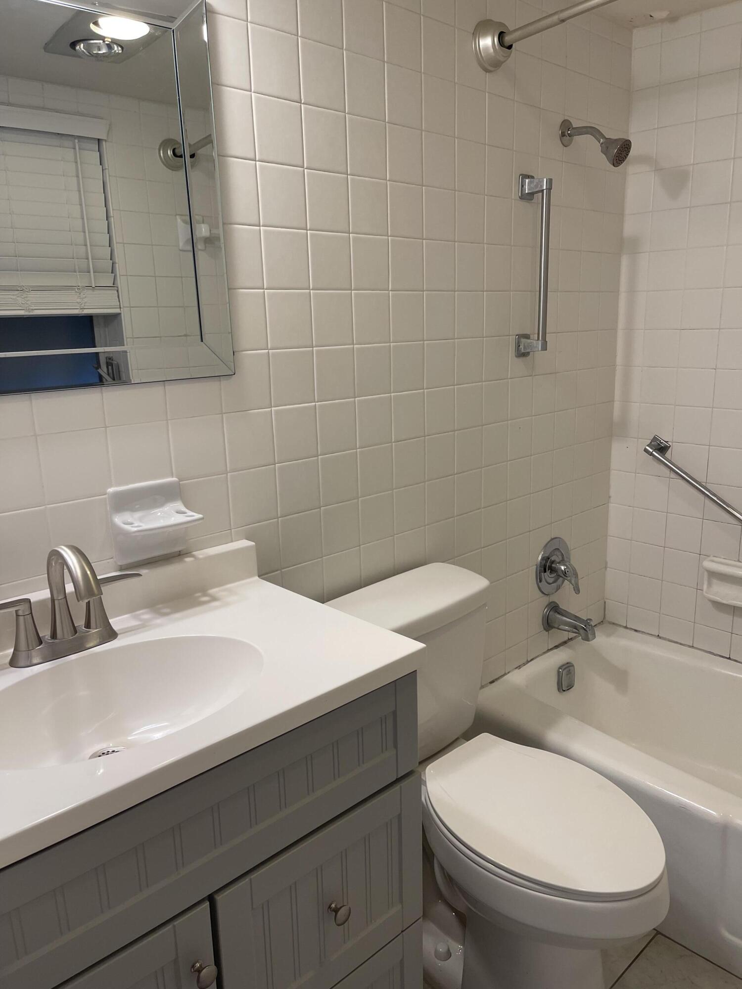 BOYNTON CENTER 3 CONDO - Residential Lease