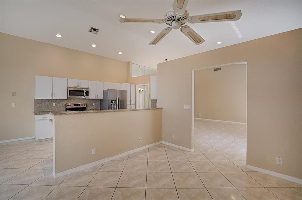 HOLIDAY SPRINGS EAST - Residential