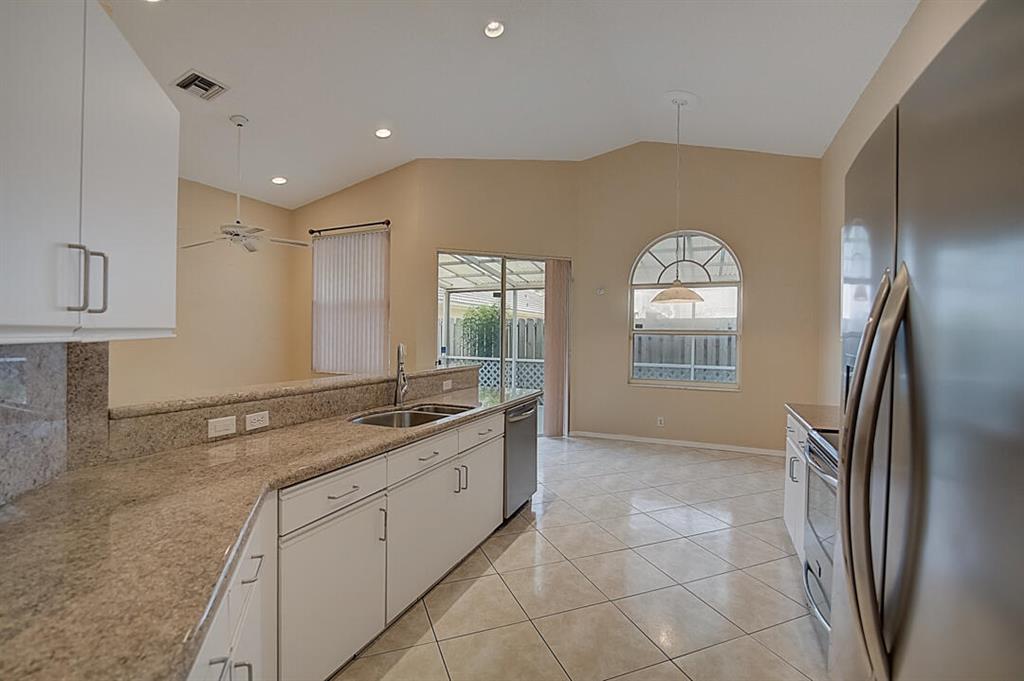 HOLIDAY SPRINGS EAST - Residential