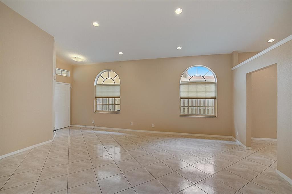 HOLIDAY SPRINGS EAST - Residential