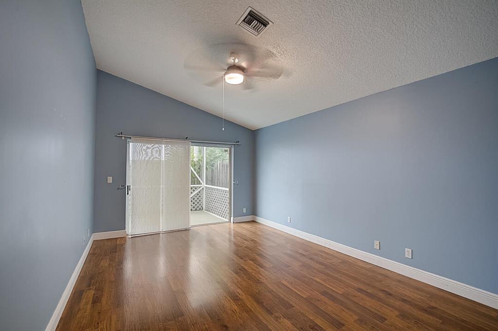 HOLIDAY SPRINGS EAST - Residential